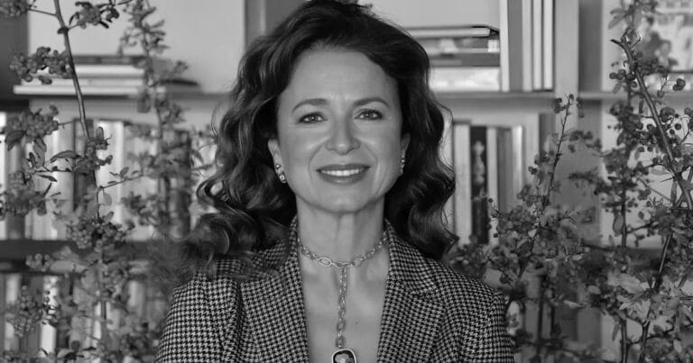 H.E. Laura Khazen Lahoud